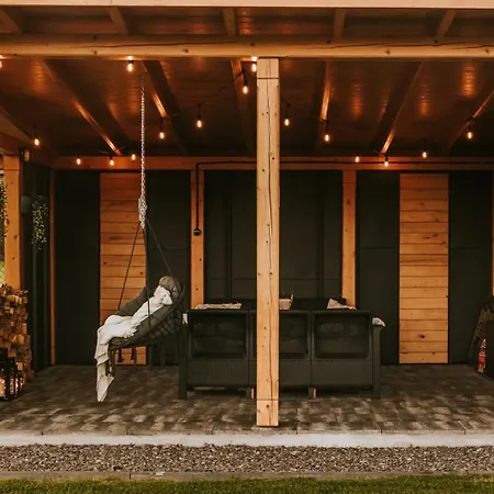 Blizej Natury Z Jacuzzi Dağ evi *